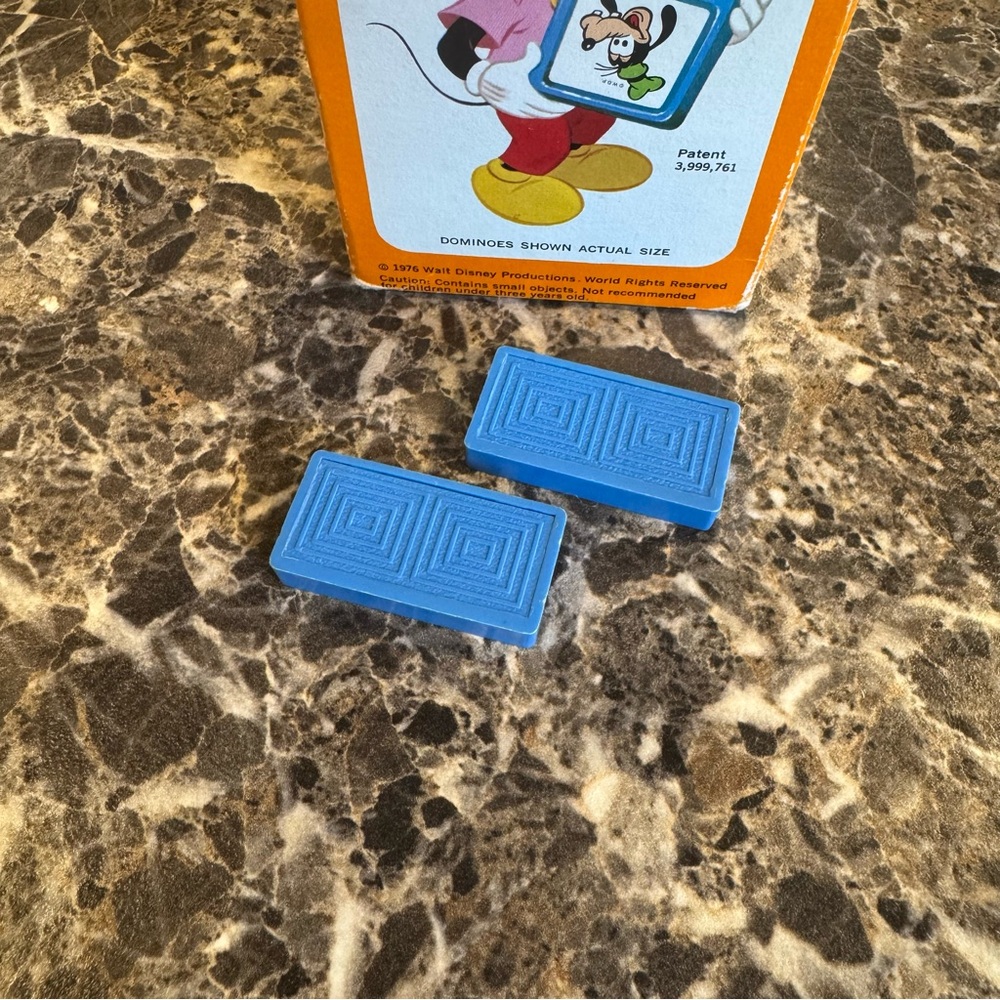 Vintage Walt Disney Dominoes 1976 Original Box - COMPLETE - Picture 5 of 6